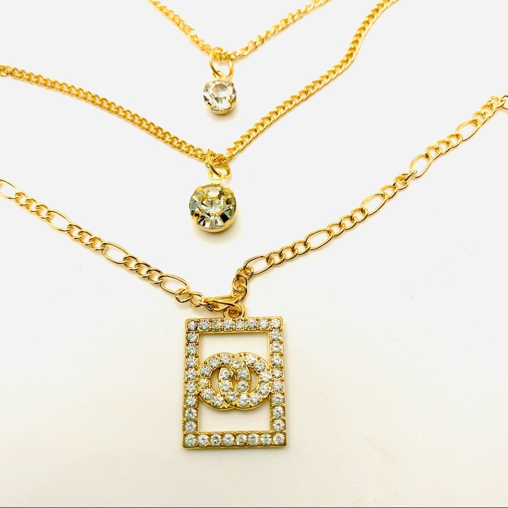 Necklace Crystal Forever Love 3 Tier in golden tone chain.